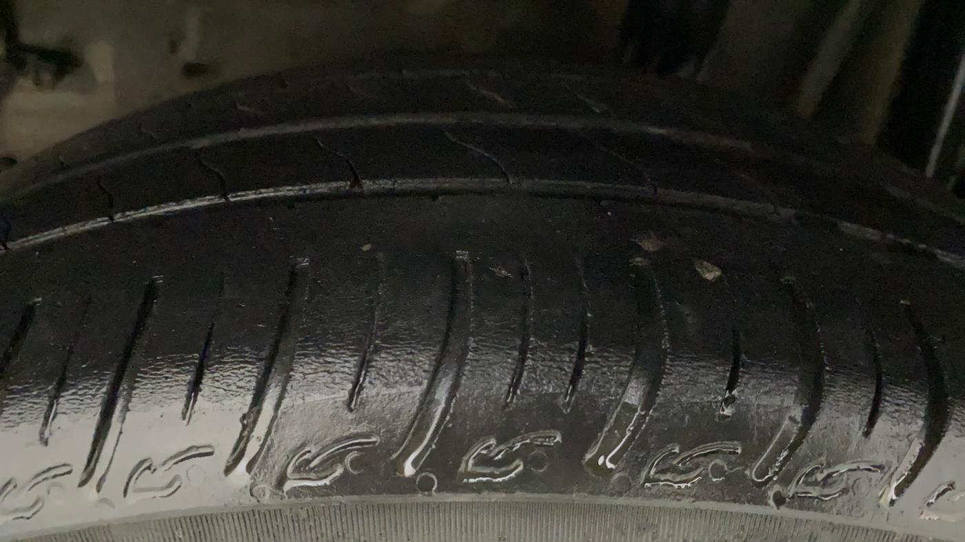 2019 Tata Tiago XZ PETROL, CNG, Manual, 91,756 km, Left Rear Tyre Tread