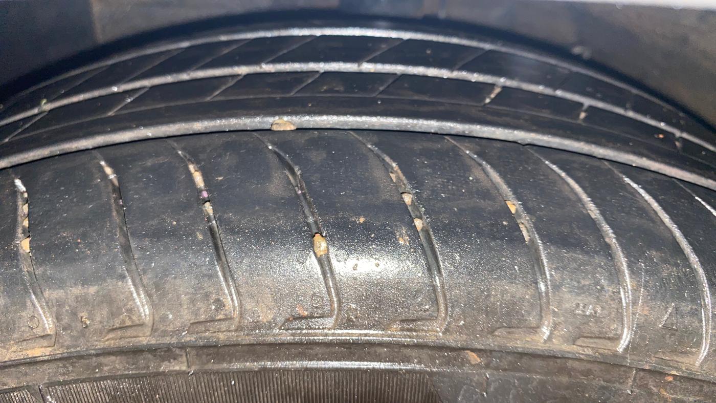 2023 Hyundai EXTER SX(O) CONNECT 1.2 AMT, Petrol, Automatic, 14,123 km, Left Front Tyre Tread