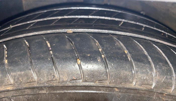 2023 Hyundai EXTER SX(O) CONNECT 1.2 AMT, Petrol, Automatic, 13,996 km, Left Front Tyre Tread