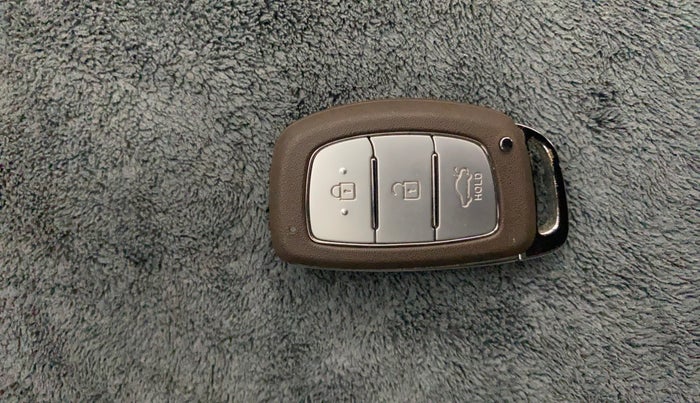 2023 Hyundai EXTER SX(O) CONNECT 1.2 AMT, Petrol, Automatic, 13,996 km, Key Close Up