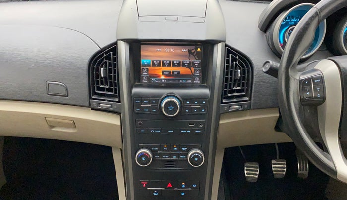 2016 Mahindra XUV500 W10, Diesel, Manual, 73,110 km, Air Conditioner