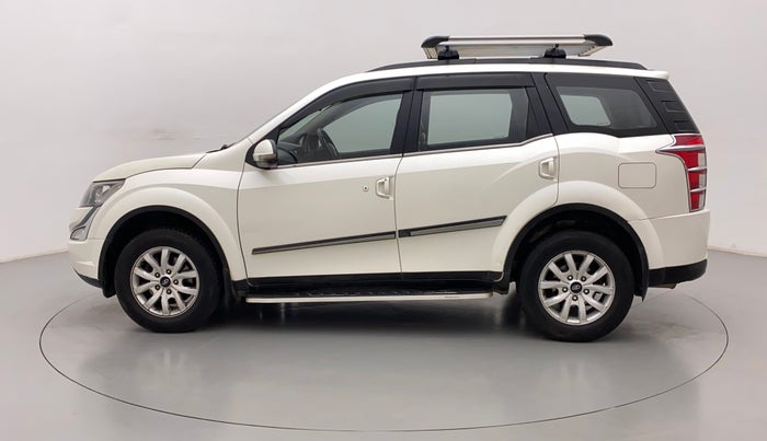 2016 Mahindra XUV500 W10, Diesel, Manual, 73,110 km, Left Side