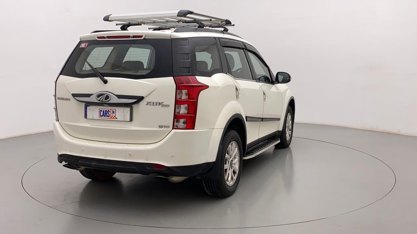 2016 Mahindra XUV500 W10, Diesel, Manual, 73,110 km, Right Back Diagonal