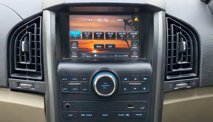 2016 Mahindra XUV500 W10, Diesel, Manual, 73,110 km, Infotainment System