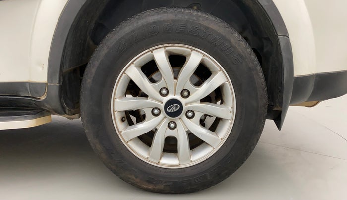 2016 Mahindra XUV500 W10, Diesel, Manual, 73,110 km, Left Rear Wheel