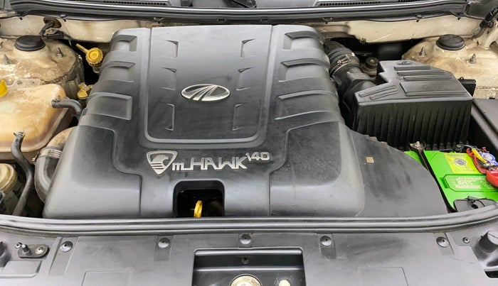 2016 Mahindra XUV500 W10, Diesel, Manual, 73,110 km, Open Bonet