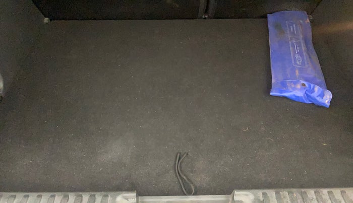 2017 Maruti Vitara Brezza ZDI, Diesel, Manual, 62,035 km, Boot Inside