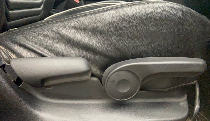 2017 Maruti Vitara Brezza ZDI, Diesel, Manual, 62,035 km, Driver Side Adjustment Panel