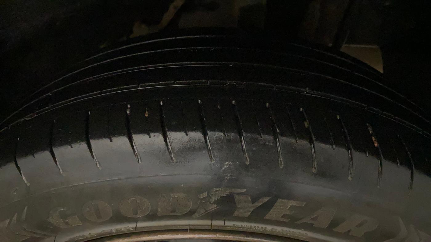 2019 Tata NEXON XM PETROL, Petrol, Manual, 1,18,765 km, Left Rear Tyre Tread