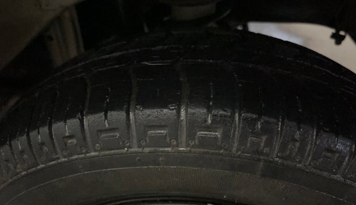2015 Maruti Alto 800 LXI, Petrol, Manual, 56,922 km, Left Rear Tyre Tread