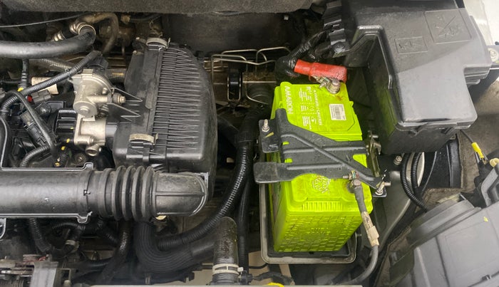 2020 Renault TRIBER RXZ, Petrol, Manual, 30,005 km, Engine View - Left