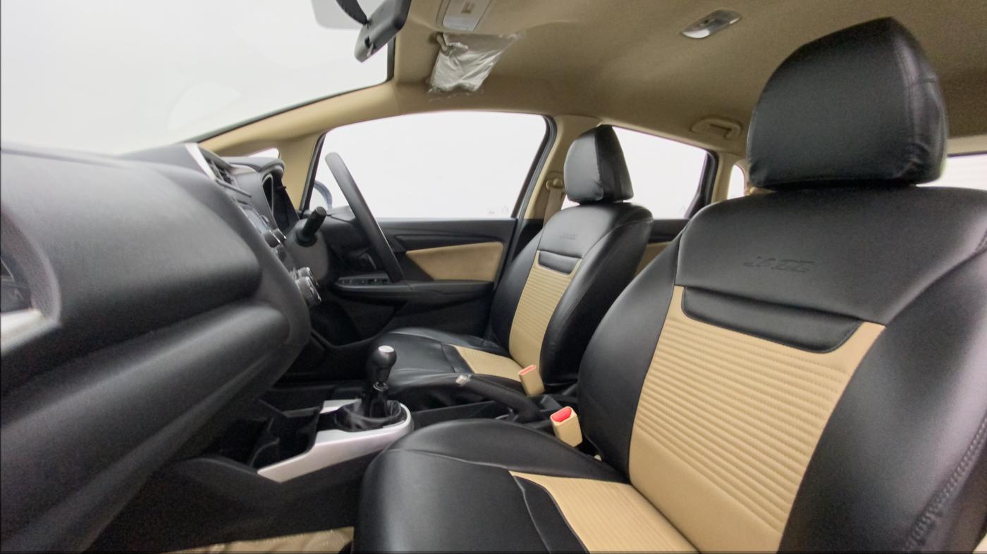 2018 Honda Jazz 1.5L I-DTEC SV, Diesel, Manual, 77,105 km, Right Side Front Door Cabin