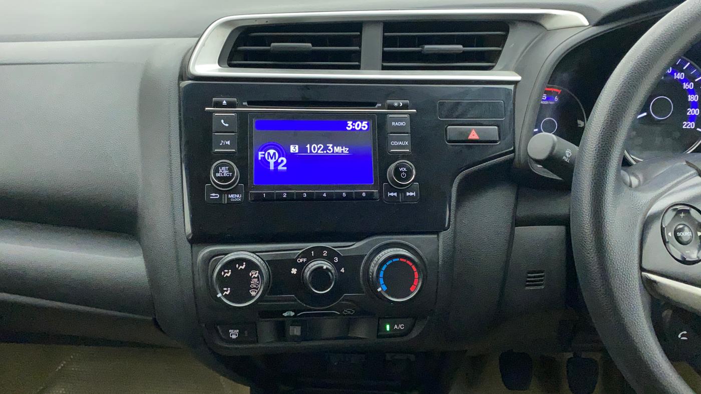 2018 Honda Jazz 1.5L I-DTEC SV, Diesel, Manual, 77,105 km, Air Conditioner