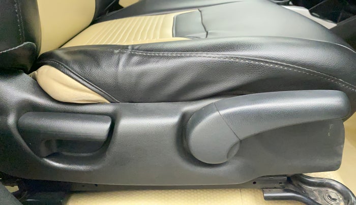 2018 Honda Jazz 1.5L I-DTEC SV, Diesel, Manual, 77,105 km, Driver Side Adjustment Panel