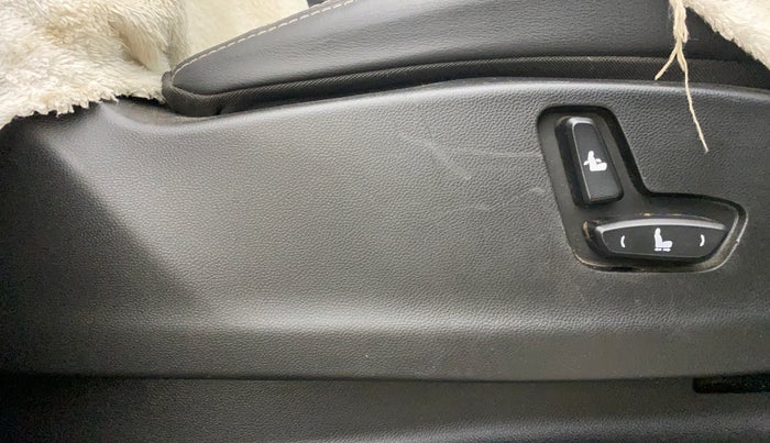 2019 MG HECTOR SHARP 1.5 DCT PETROL, Petrol, Automatic, 80,038 km, Driver Side Adjustment Panel