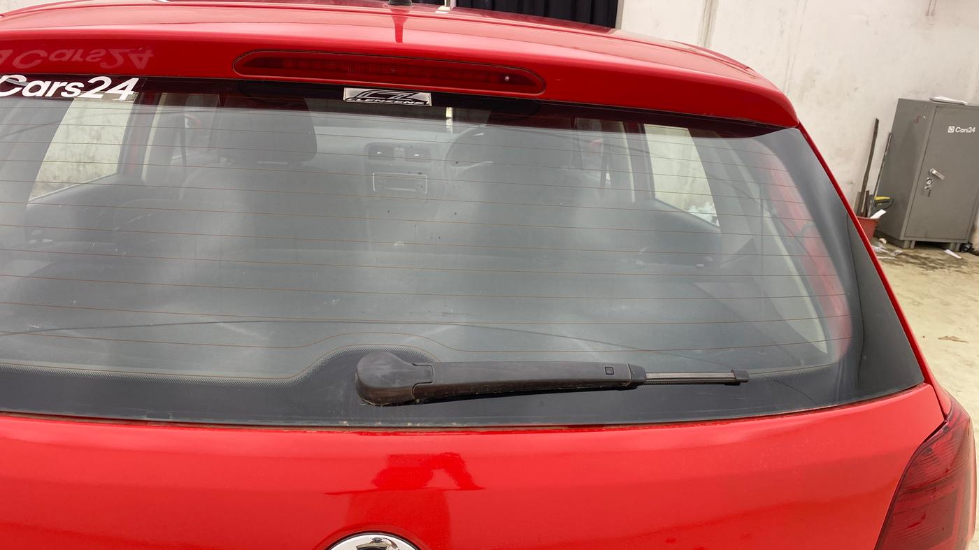2015 Volkswagen Polo COMFORTLINE 1.2L, Petrol, Manual, 1,36,870 km, Rear Wiper