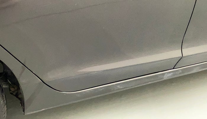 2014 Honda City 1.5L I-VTEC V MT, Petrol, Manual, 75,245 km, Right rear door - Slightly dented