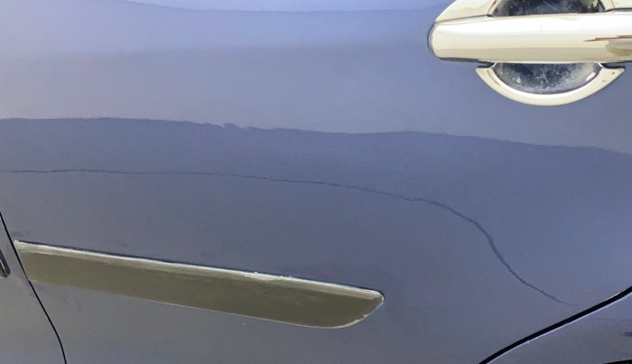 2013 Maruti Swift VXI, Petrol, Manual, 80,928 km, Rear left door - Paint has faded