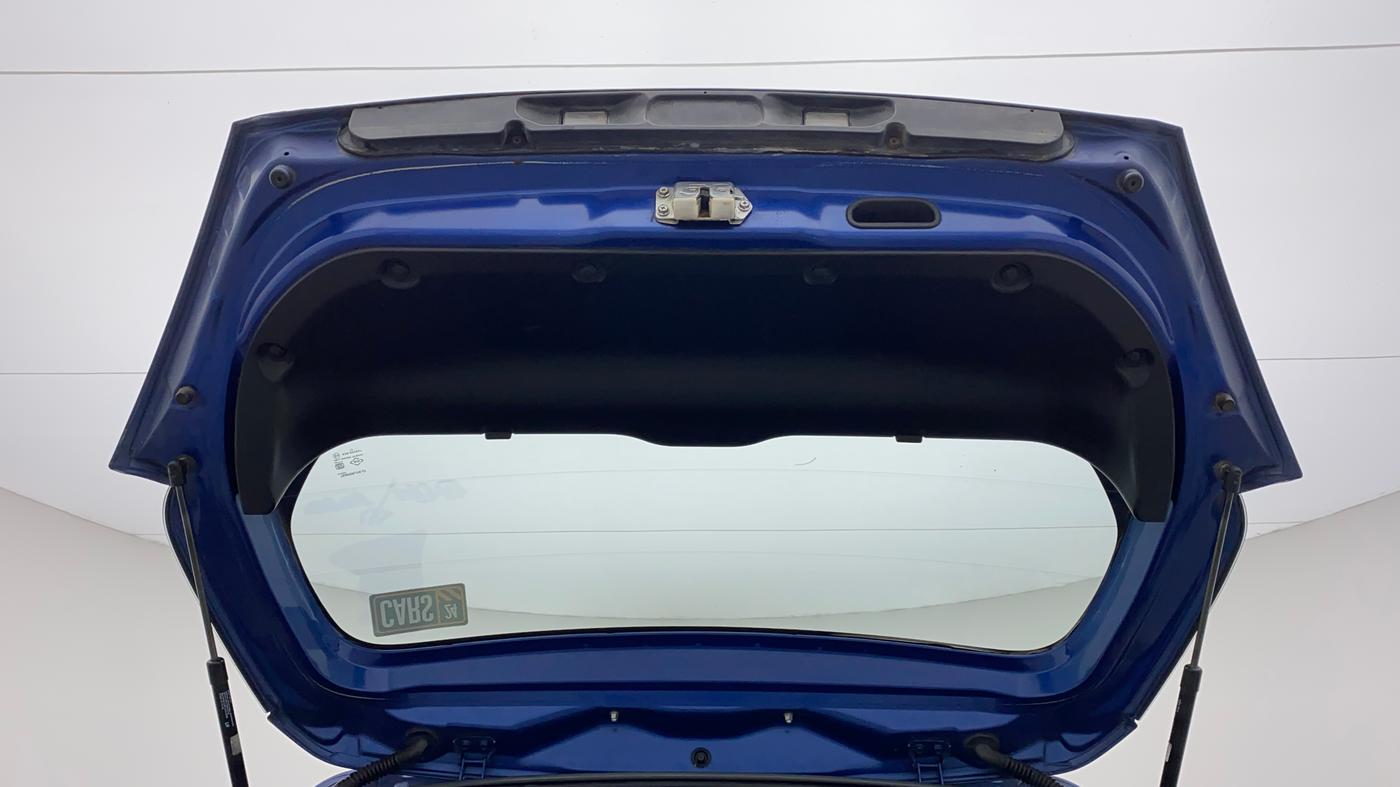 2013 Maruti Swift VXI, Petrol, Manual, 80,928 km, Boot Door Open