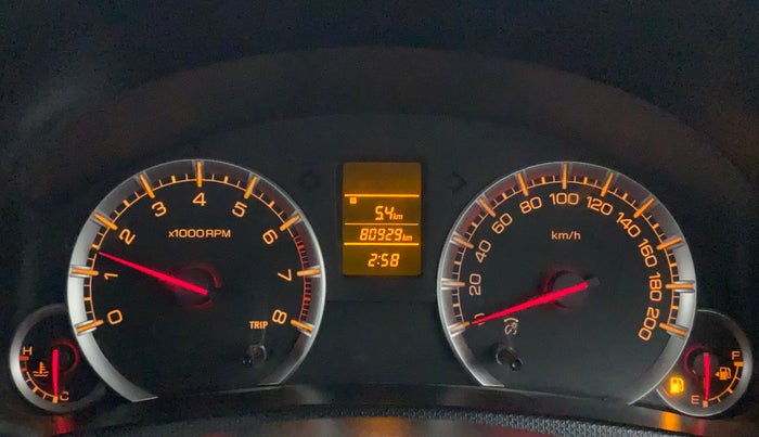2013 Maruti Swift VXI, Petrol, Manual, 80,928 km, Odometer Image