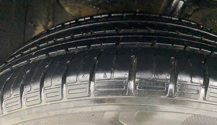 2022 KIA SELTOS HTK PLUS 1.5, Petrol, Manual, 39,299 km, Left Front Tyre Tread