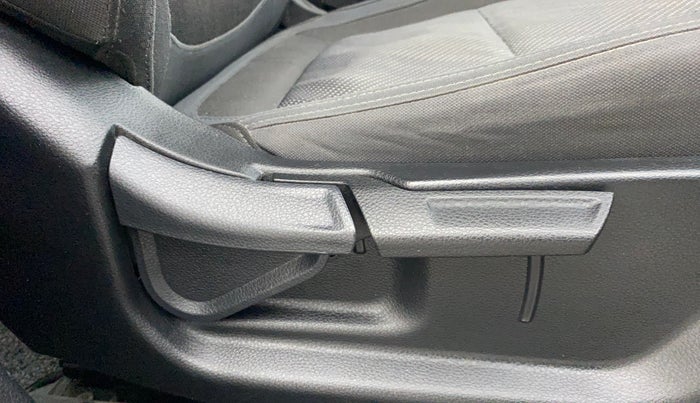 2022 KIA SELTOS HTK PLUS 1.5, Petrol, Manual, 39,299 km, Driver Side Adjustment Panel