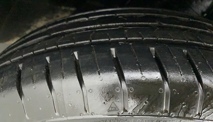 2021 Tata PUNCH ADVENTURE MT, Petrol, Manual, 14,189 km, Right Front Tyre Tread