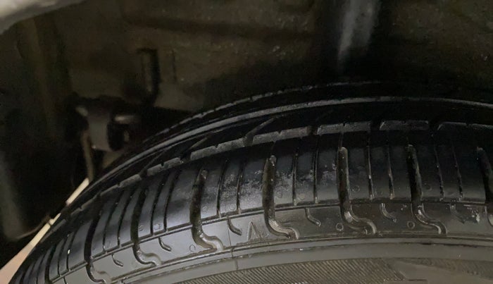 2017 Maruti Celerio ZXI AMT, Petrol, Automatic, 26,514 km, Right Rear Tyre Tread