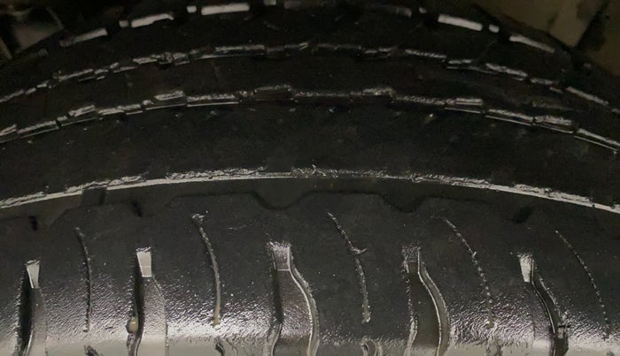 2021 Mahindra Thar LX PETROL HT 4WD AT, Petrol, Automatic, 25,942 km, Left Front Tyre Tread