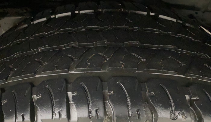 2021 Mahindra Thar LX PETROL HT 4WD AT, Petrol, Automatic, 25,942 km, Left Rear Tyre Tread