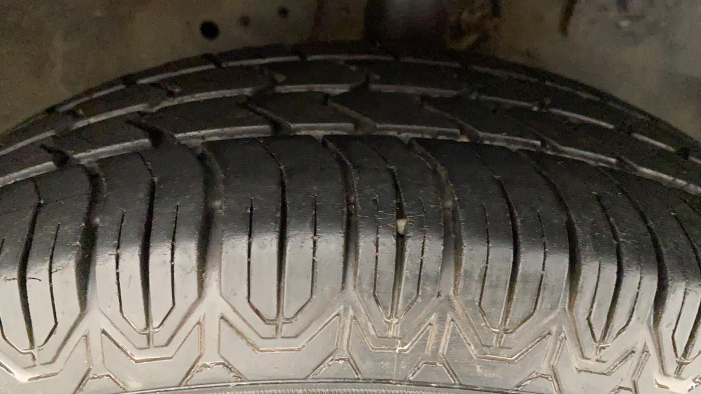 2012 Honda Brio S MT, Petrol, Manual, 91,444 km, Right Front Tyre Tread