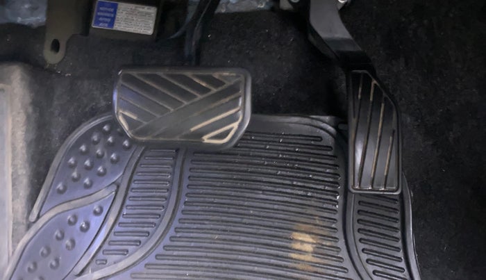 2021 Maruti S Cross ZETA AT 1.5, Petrol, Automatic, 19,936 km, Pedals