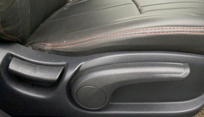 2016 Hyundai Elite i20 ASTA 1.2, Petrol, Manual, 46,606 km, Driver Side Adjustment Panel