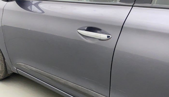2016 Hyundai Elite i20 ASTA 1.2, Petrol, Manual, 46,606 km, Front passenger door - Paint has faded