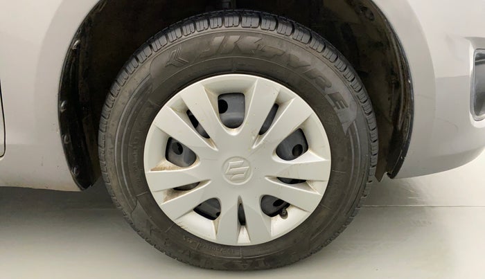 2013 Maruti Swift Dzire VXI, Petrol, Manual, 66,367 km, Right Front Wheel