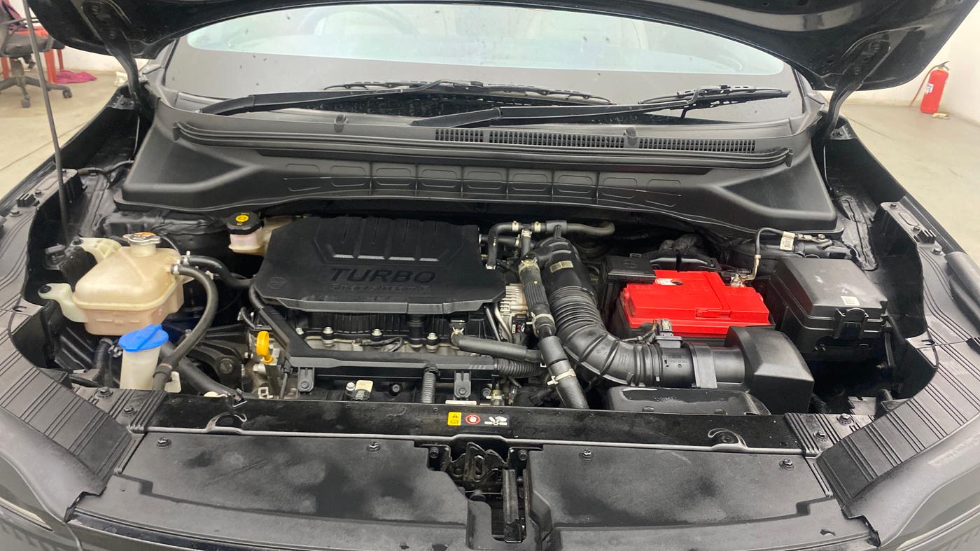 2023 KIA CARENS LUXURY PLUS 1.5 PETROL DCT 7 STR, Petrol, Automatic, 45,410 km, Engine View