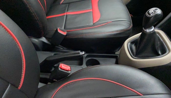 2016 Hyundai Grand i10 SPORTZ 1.2 KAPPA VTVT, Petrol, Manual, 82,409 km, Gear Lever