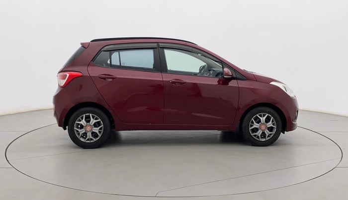 2016 Hyundai Grand i10 SPORTZ 1.2 KAPPA VTVT, Petrol, Manual, 82,409 km, Right Side View