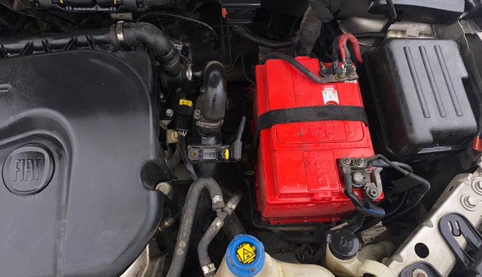 2015 Fiat Linea EMOTION 1.4 L T JET, Petrol, Manual, 52,130 km, Engine View - Left