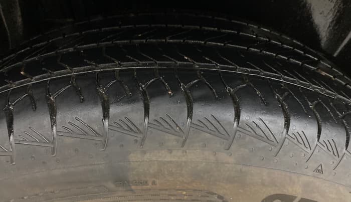 2022 Maruti Grand Vitara ALPHA PLUS HYBRID ECVT, Hybrid, Automatic, 57,560 km, Right Rear Tyre Tread