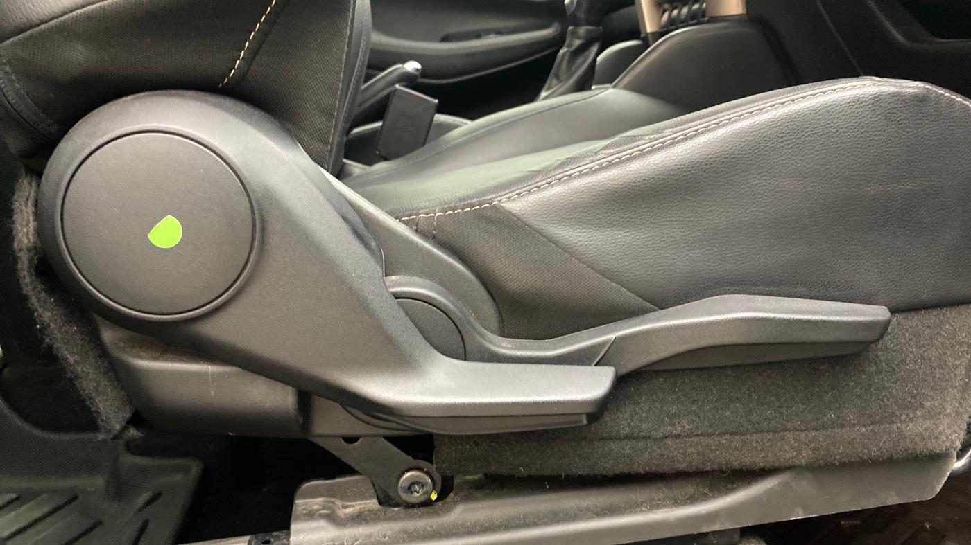 2022 Maruti Grand Vitara ALPHA PLUS HYBRID ECVT, Hybrid, Automatic, 57,560 km, Driver Side Adjustment Panel