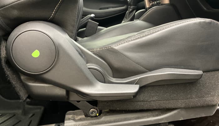 2022 Maruti Grand Vitara ALPHA PLUS HYBRID ECVT, Hybrid, Automatic, 57,560 km, Driver Side Adjustment Panel