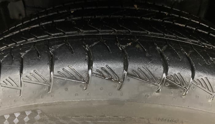 2022 Maruti Grand Vitara ALPHA PLUS HYBRID ECVT, Hybrid, Automatic, 57,560 km, Left Front Tyre Tread