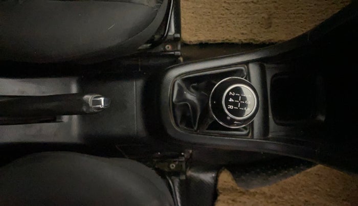 2012 Maruti Swift VDI, Diesel, Manual, 85,750 km, Gear Lever