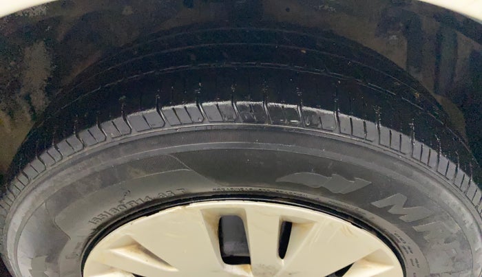 2012 Maruti Swift VDI, Diesel, Manual, 85,750 km, Right Front Tyre Tread