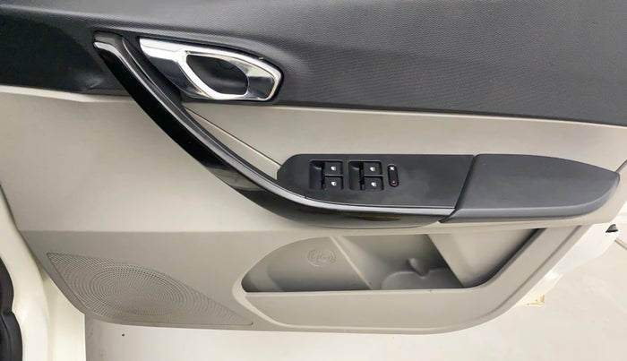 2017 Tata Tiago XZA PETROL, Petrol, Automatic, 50,971 km, Driver Side Door Panels Control