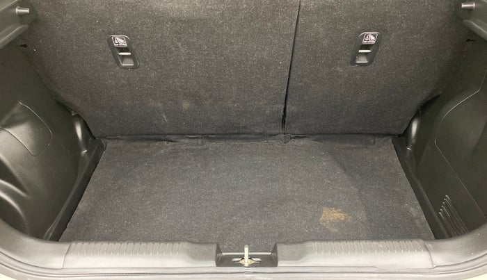 2018 Maruti Swift ZXI, Petrol, Manual, 29,767 km, Boot Inside