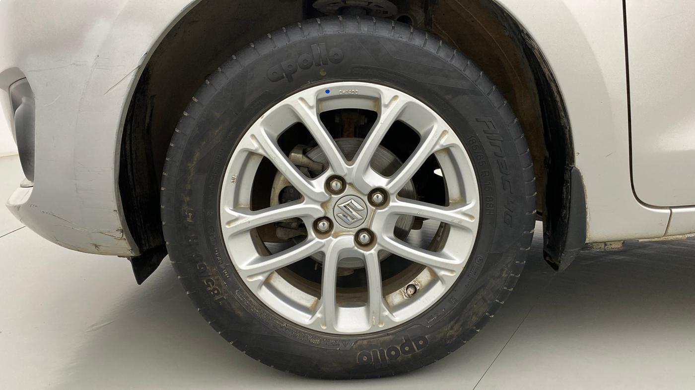 2018 Maruti Swift ZXI, Petrol, Manual, 29,767 km, Left Front Wheel