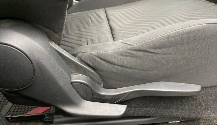 2018 Maruti Swift ZXI, Petrol, Manual, 29,767 km, Driver Side Adjustment Panel