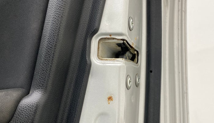 2018 Maruti Swift ZXI, Petrol, Manual, 29,767 km, Driver-side door - Slightly rusted